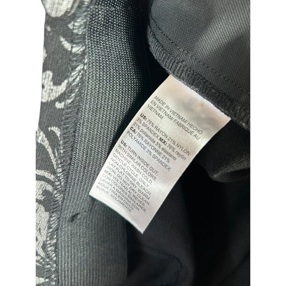 Chico's Pants Black Gray Floral Women's Sz 1.5 / US 10 Stretch Slimming - Picture 6 of 9